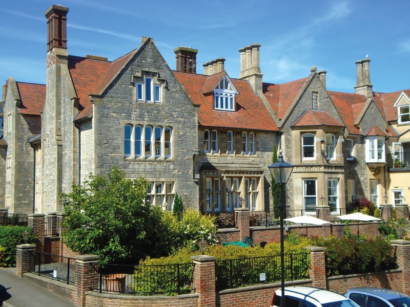 Somerleigh Court