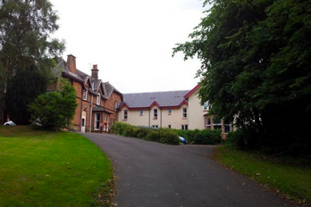 Dryfremount care home